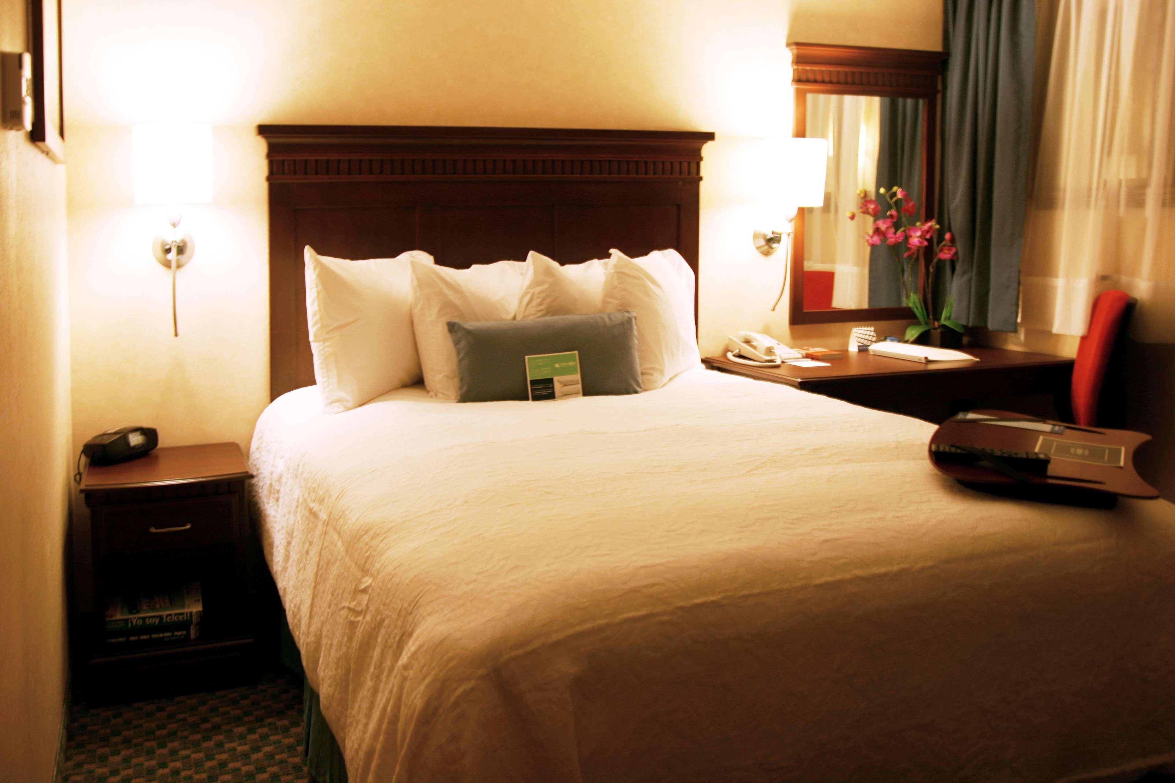 Hampton Inn & Suites Mexico City - Centro Historico Pokój zdjęcie