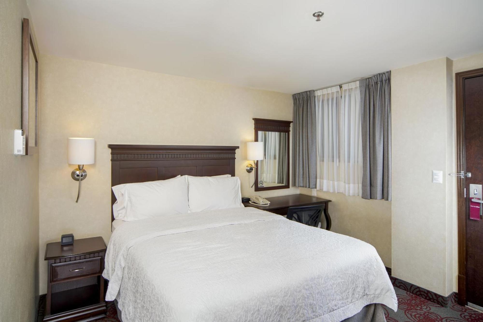 Hampton Inn & Suites Mexico City - Centro Historico Zewnętrze zdjęcie