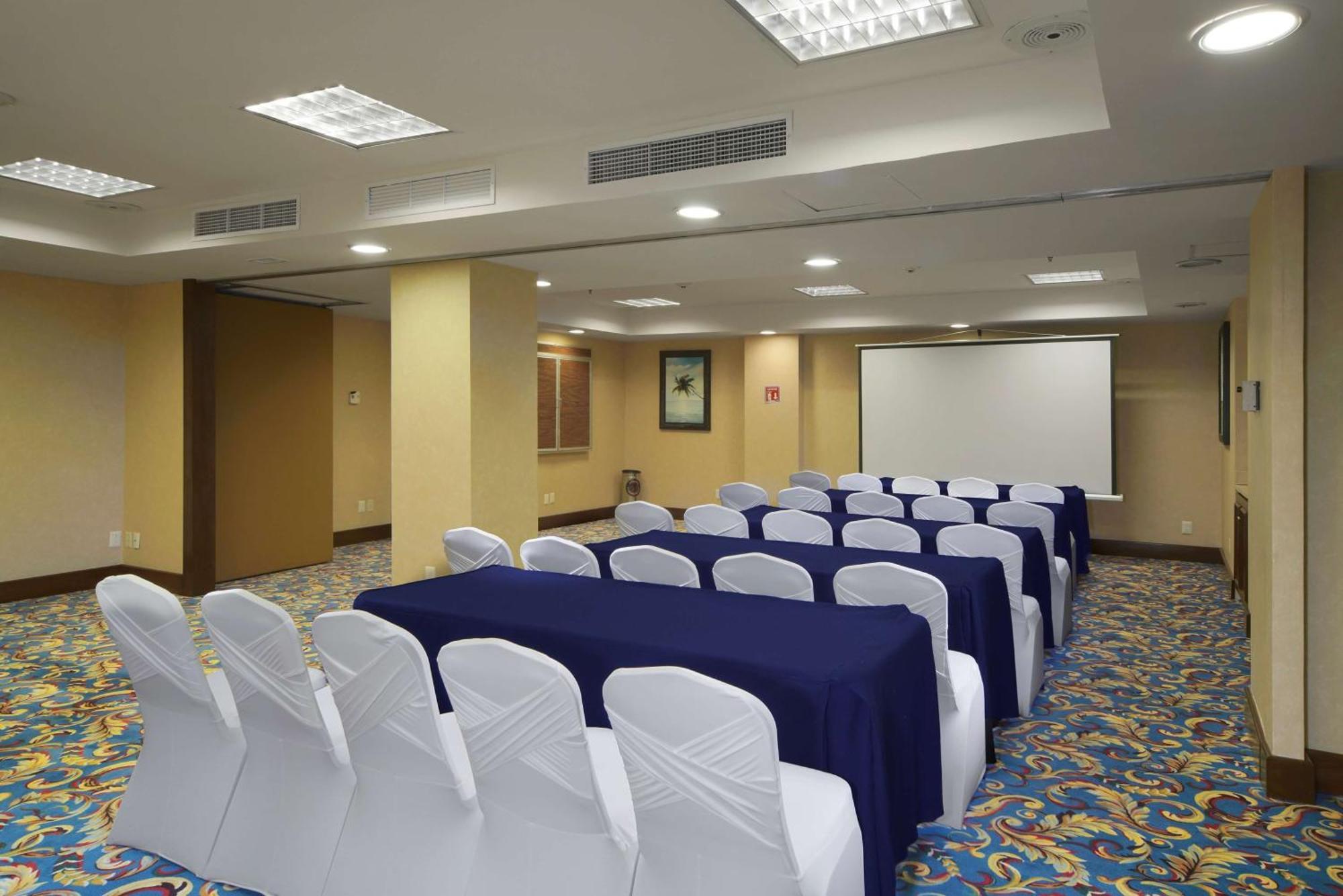 Hampton Inn & Suites Mexico City - Centro Historico Zewnętrze zdjęcie
