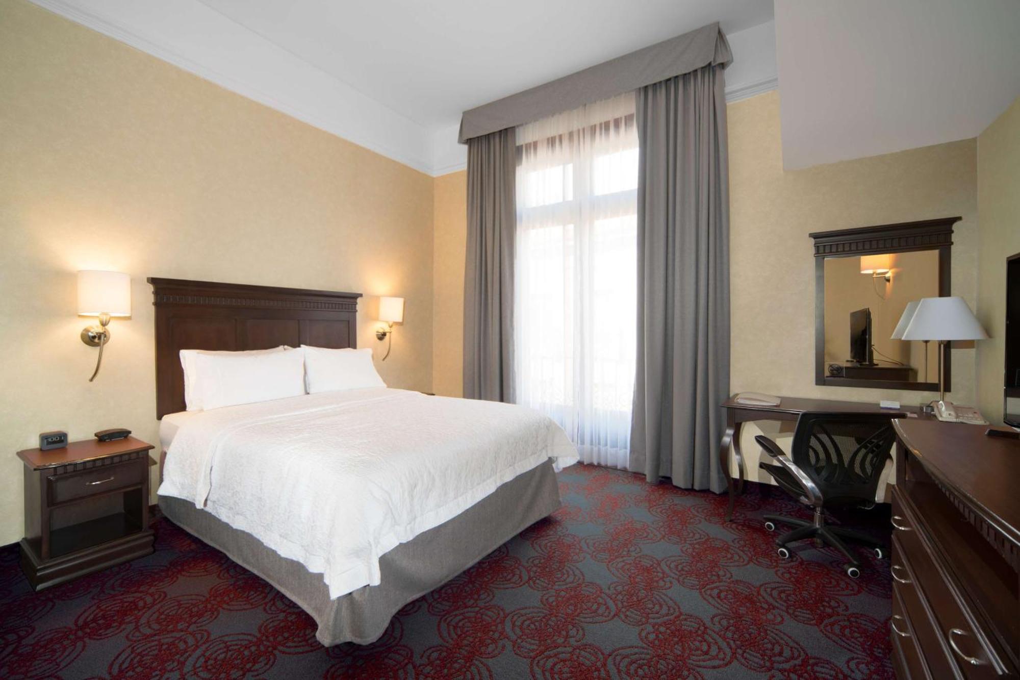 Hampton Inn & Suites Mexico City - Centro Historico Zewnętrze zdjęcie