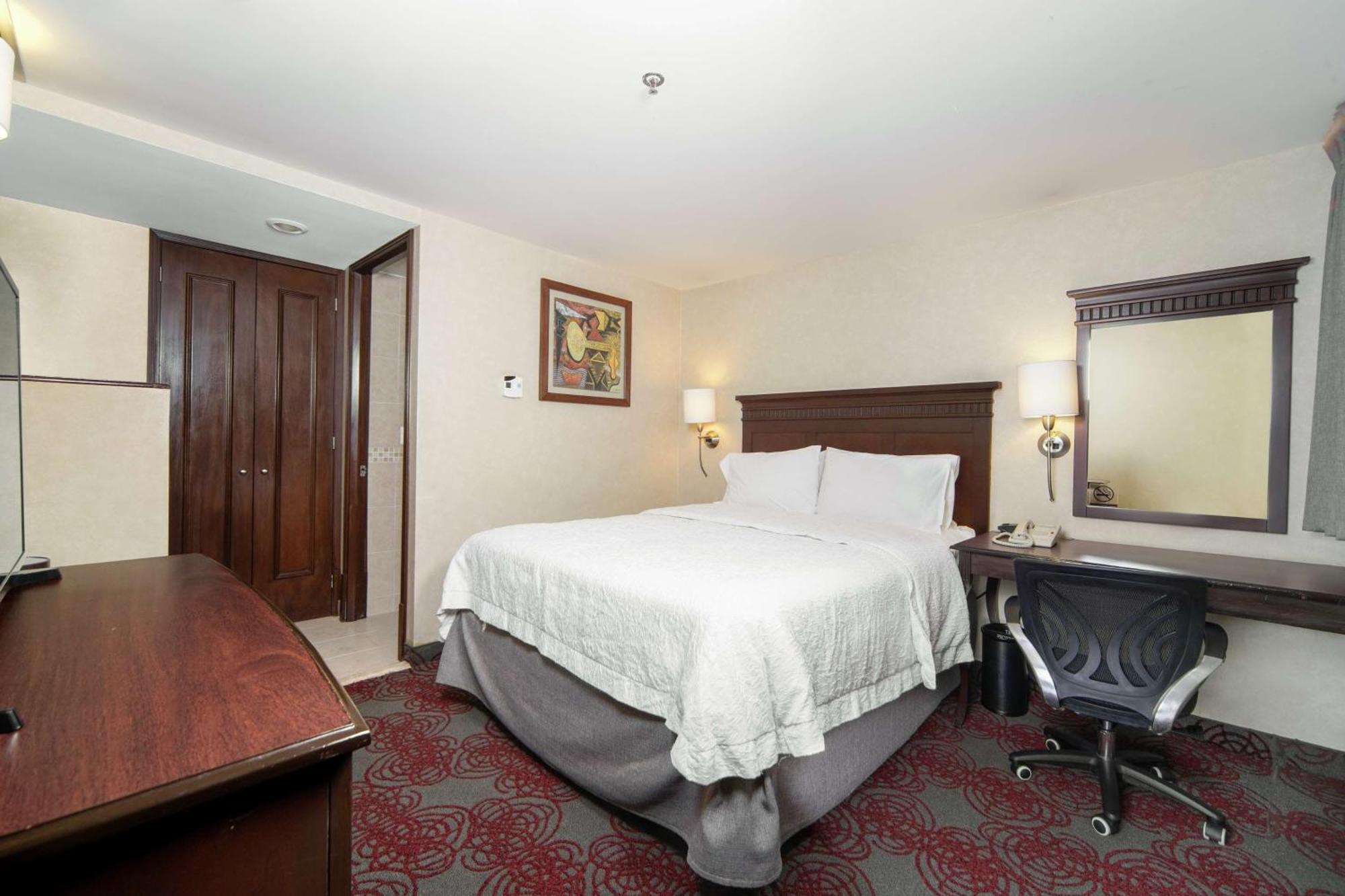 Hampton Inn & Suites Mexico City - Centro Historico Zewnętrze zdjęcie